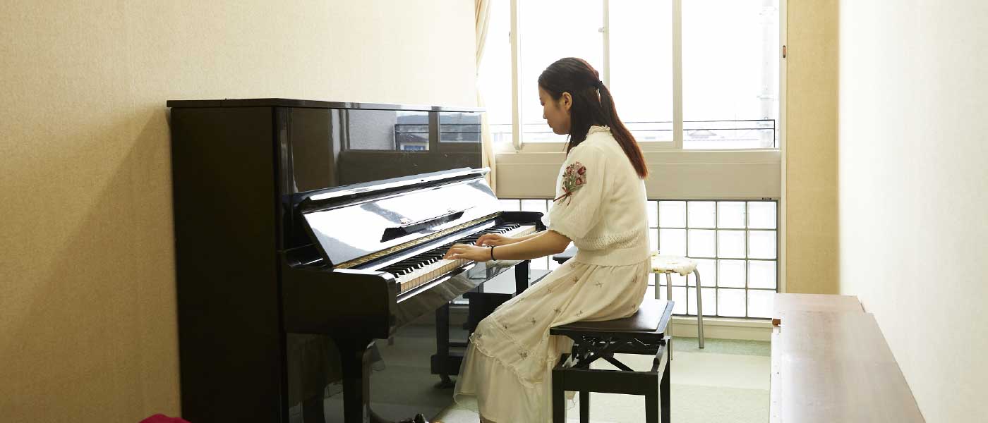 ピアノ個人レッスン室